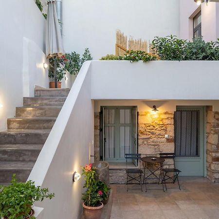 Appartamento Quattro Domus 4-Historical Townhouse Candia Esterno foto
