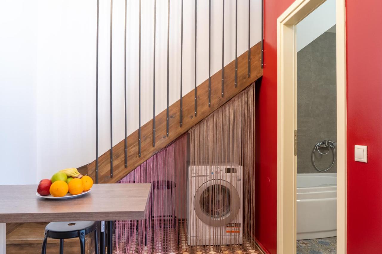 Appartamento Quattro Domus 4-Historical Townhouse Candia Esterno foto