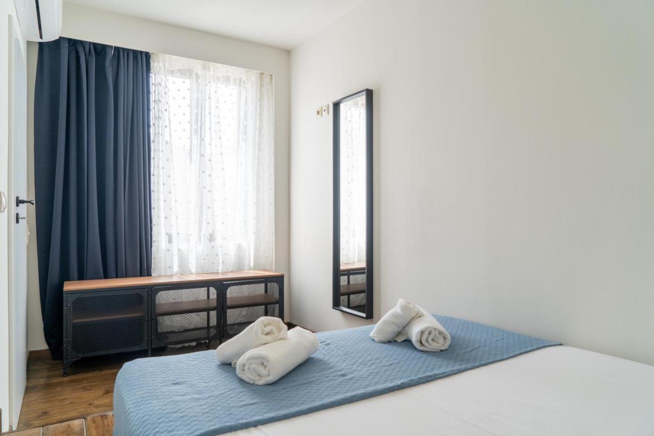 Appartamento Quattro Domus 4-Historical Townhouse Candia Esterno foto