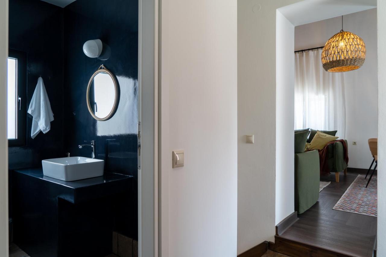 Appartamento Quattro Domus 4-Historical Townhouse Candia Esterno foto
