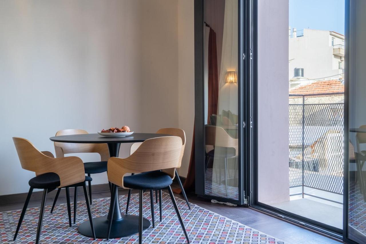 Appartamento Quattro Domus 4-Historical Townhouse Candia Esterno foto
