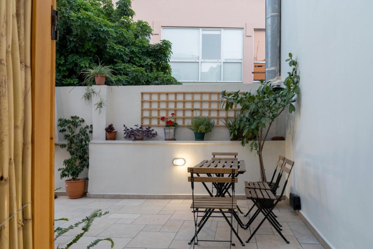 Appartamento Quattro Domus 4-Historical Townhouse Candia Esterno foto