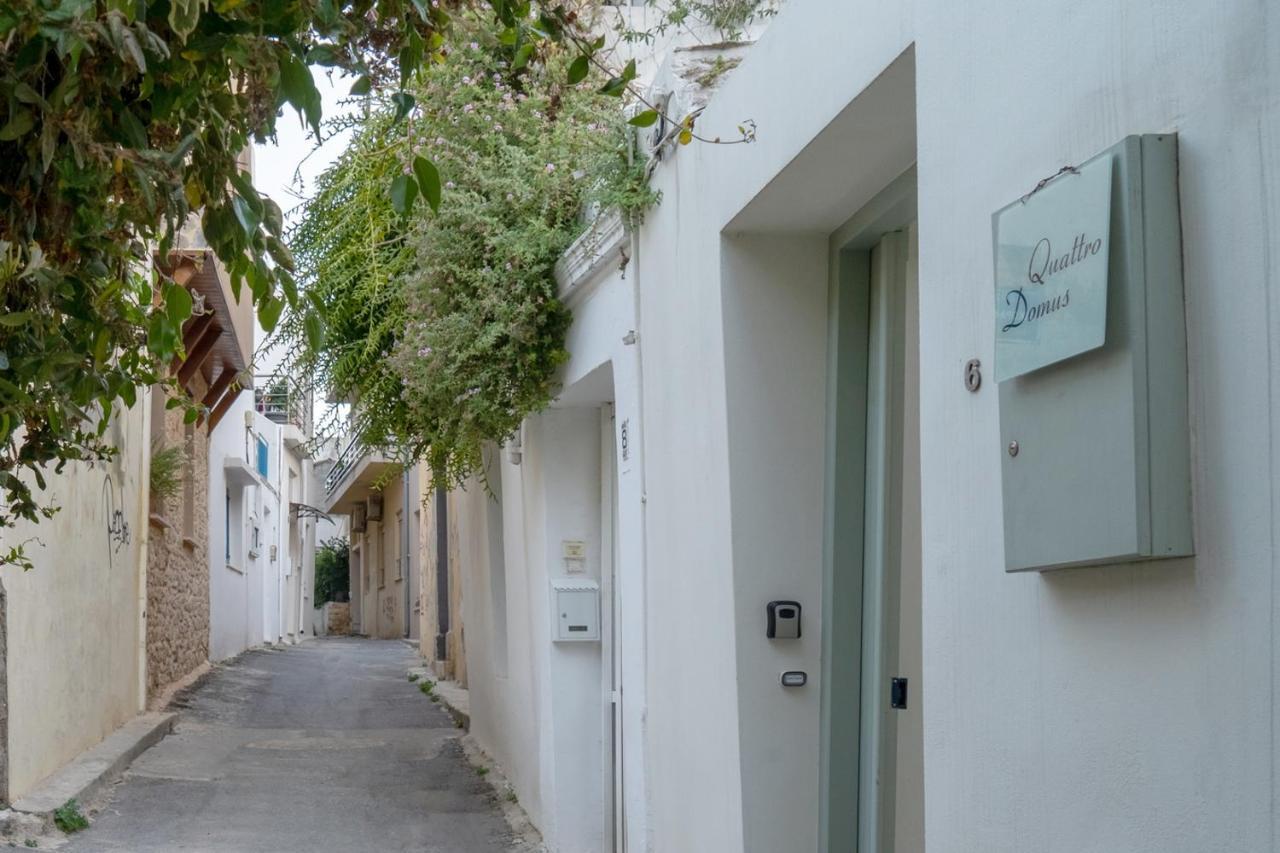 Appartamento Quattro Domus 4-Historical Townhouse Candia Esterno foto